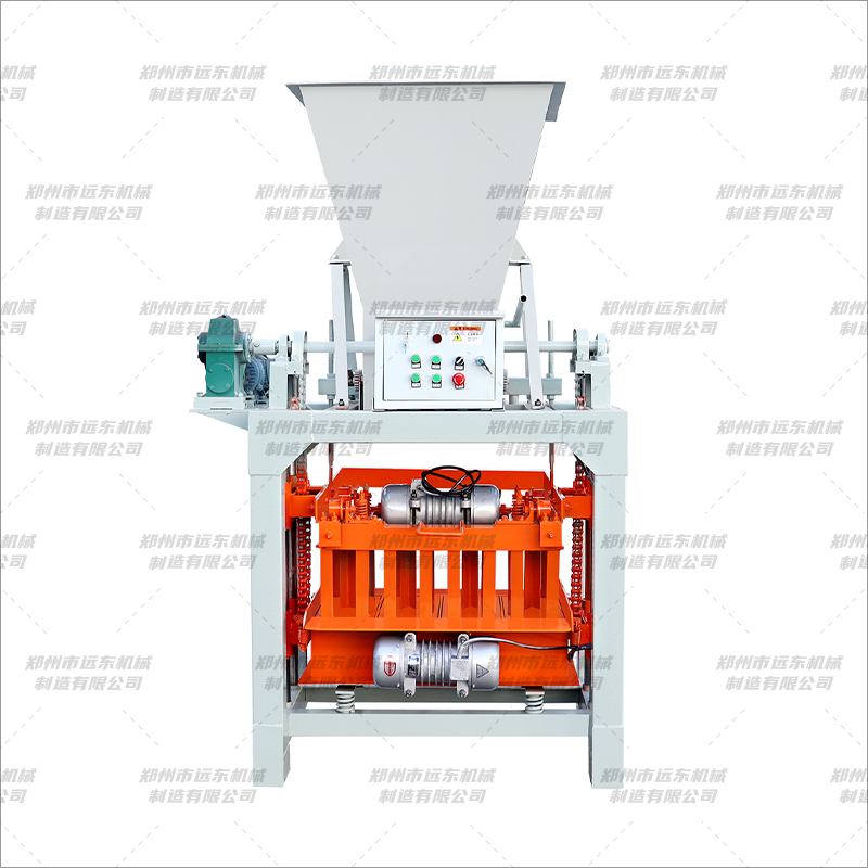 4-35B型 带料斗制砖机(图1) 4-35B型 带料斗制砖机(图1)
